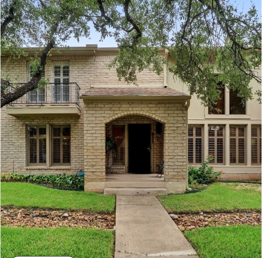 8111 Middle Court